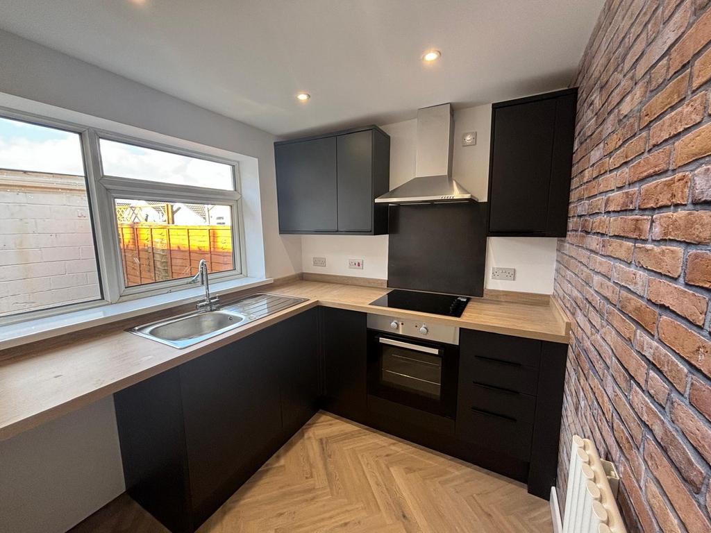 2 Bedroom Terraced for Rent