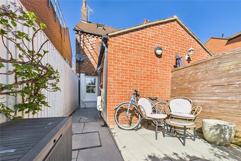 28 High Street, Theale, Reading, RG7 5AN
