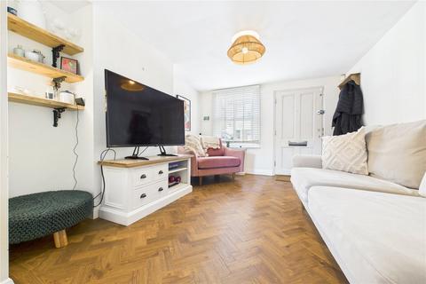 28 High Street, Theale, Reading, RG7 5AN