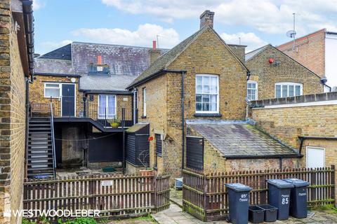 2 bedroom apartment for sale, High Street, Hoddesdon EN11