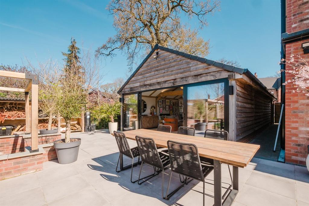 Detached Annexe