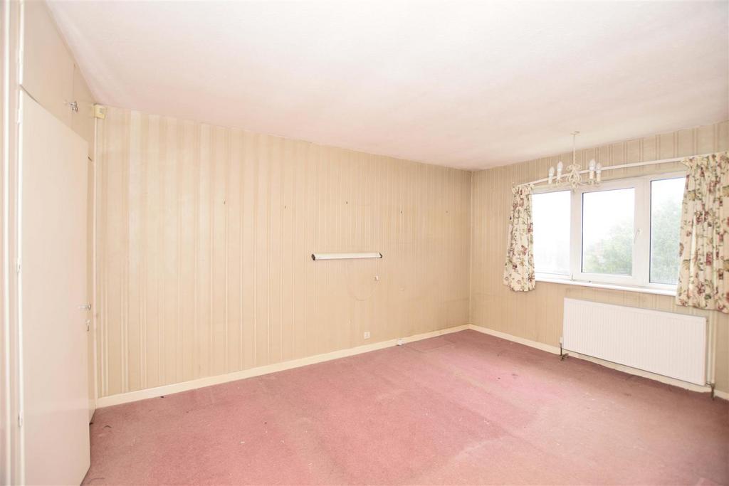 Bedroom 1 copy.jpg