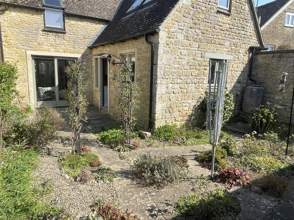 Rear Garden better.JPG