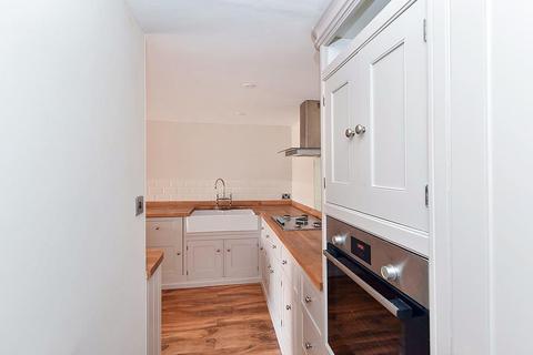 3 bedroom townhouse for sale, 5 Heathlands House, Gaskell Avenue, Knutsford, WA16