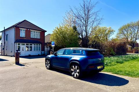 71 Woolwich Road, Belvedere, DA17 5EJ