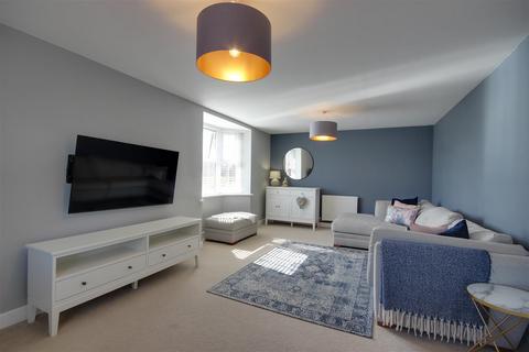 5 bedroom detached house for sale, Langthorpe Close, Hessle