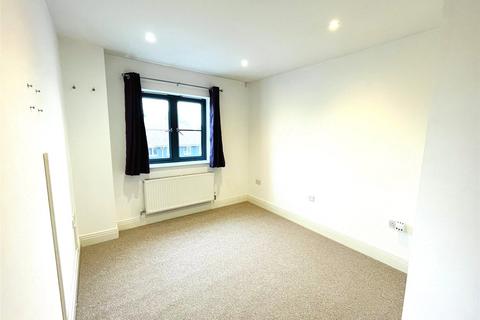 2 bedroom apartment to rent, Robinhood Lane, Winnersh, Wokingham, Berkshire, RG41