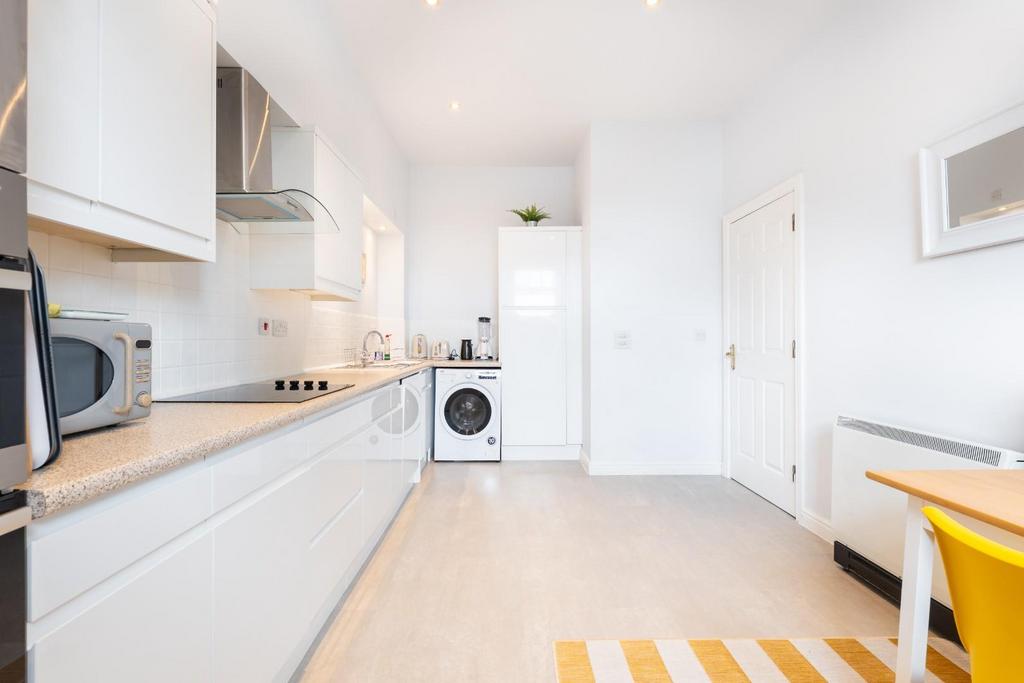 Kitchen-3.jpg