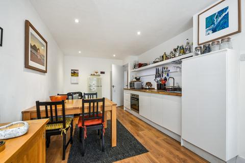 58 Elder Close, Winchester, SO22 4LH