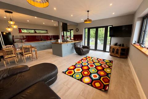 undefined, Capel Dewi, Llandysul, SA44
