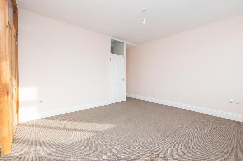 78-Keys-Avenue-BS7-0 HJ-17.jpg