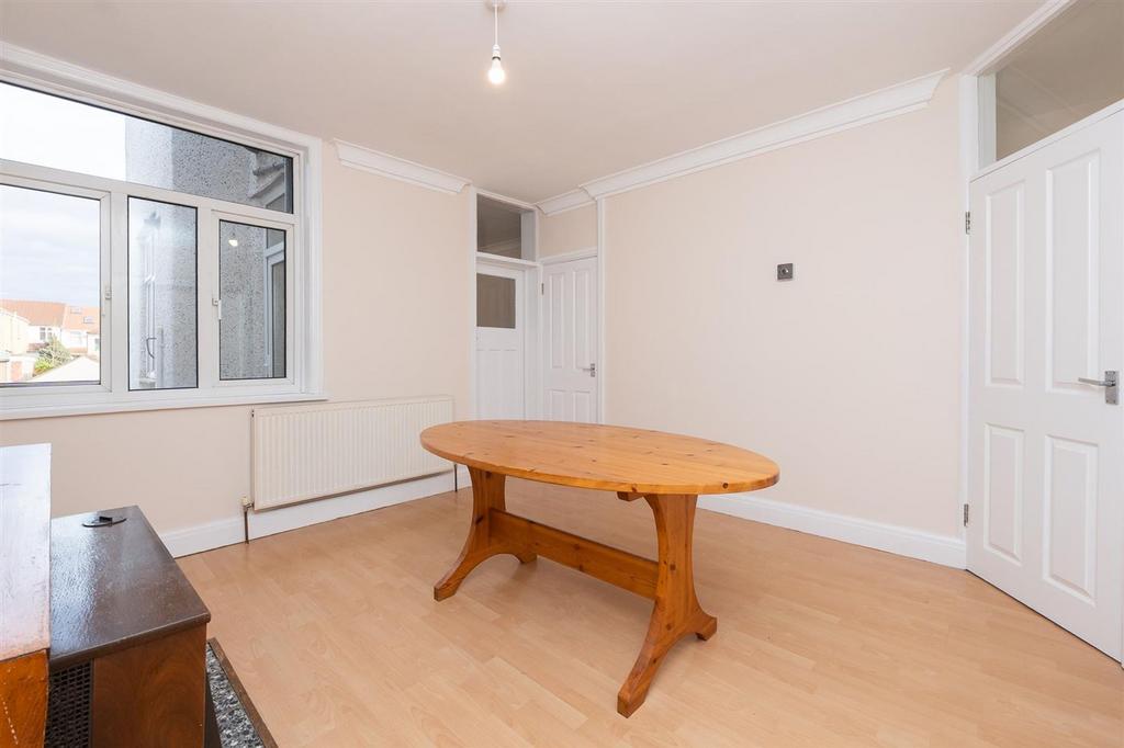78-Keys-Avenue-BS7-0 HJ-19.jpg