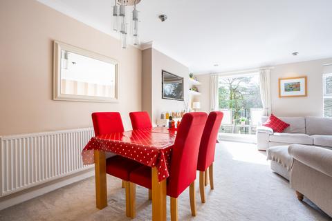 26 Queens Gardens, Bournemouth, BH2 6BH