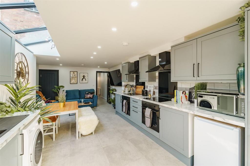 009-A7 R02882-HDR.jpg