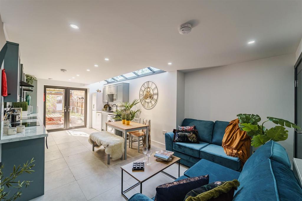 001-A7 R02858-HDR.jpg