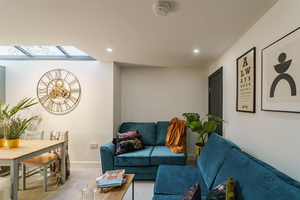 002-A7 R02861-HDR.jpg