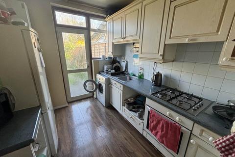 4 bedroom house to rent, Lambourne Road, Leytonstone, London