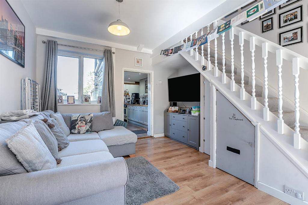 8642549-interior02.jpg