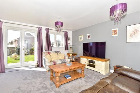 4 bedroom semi-detached house for sale, Penfold Way, Havant PO9