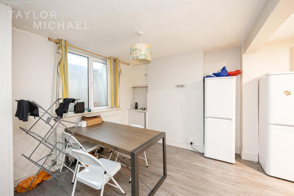 Dining / Living Room