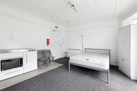 1 bedroom flat to rent, Norfolk Square, Brighton