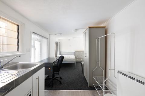 1 bedroom flat to rent, Norfolk Square, Brighton