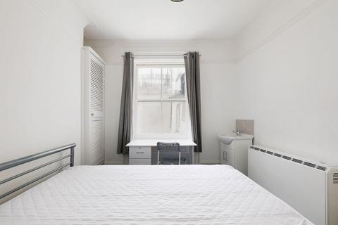 1 bedroom flat to rent, Norfolk Square, Brighton