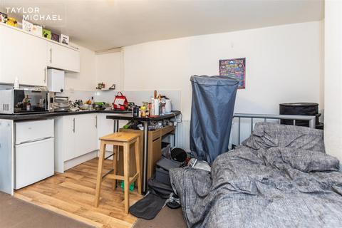 1 bedroom in a house share to rent, Dorset Gardens, Brighton
