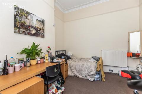 1 bedroom in a house share to rent, Powis Grove, Brighton