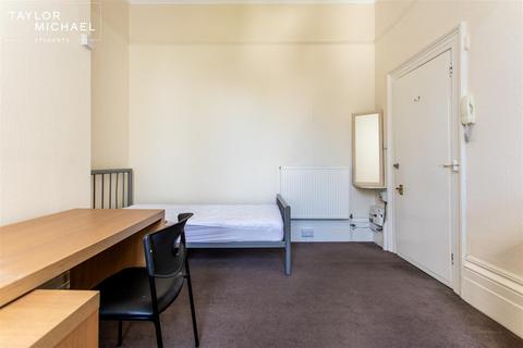 1 bedroom in a house share to rent, Powis Grove, Brighton