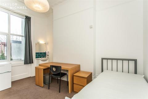 1 bedroom in a house share to rent, Powis Grove, Brighton