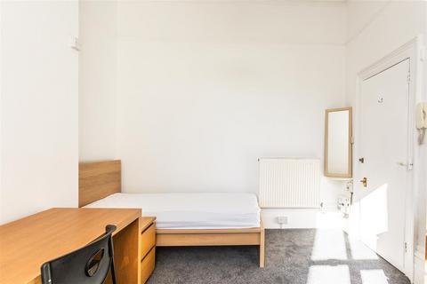 1 bedroom in a house share to rent, Powis Grove, Brighton