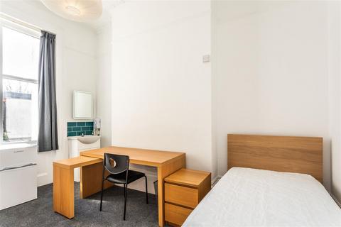 1 bedroom in a house share to rent, Powis Grove, Brighton