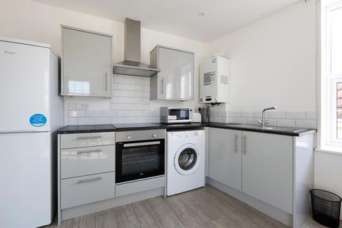 2 bedroom house to rent, Freshfield Road, Brighton
