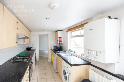 4 bedroom terraced house to rent, Islingword Road, Brighton