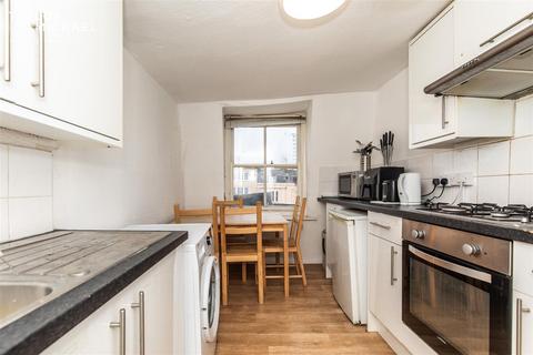 1 bedroom in a house share to rent, Bedford Square, Brighton