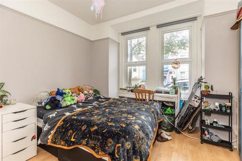 5 bedroom terraced house to rent, Bernard Road, Brighton