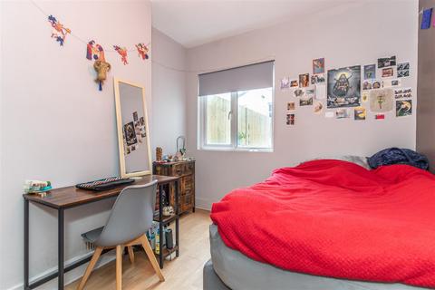 5 bedroom terraced house to rent, Bernard Road, Brighton