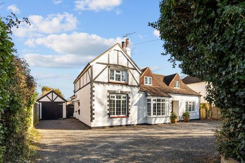 20 Mill Lane, Rustington, Littlehampton, BN16 3EG