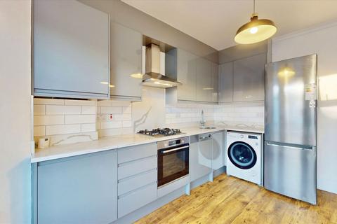 2 bedroom flat to rent, Leyton, London E10