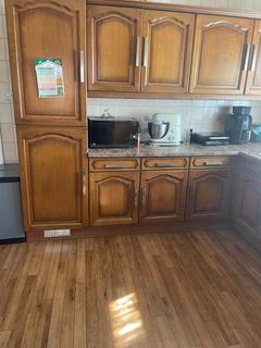 1 bedroom in a house share to rent, Tomswood Road, Chigwell IG7