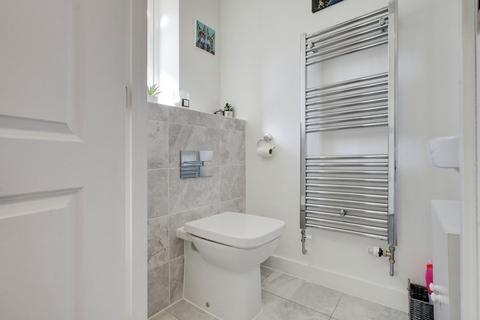 8 Windsor Road, Rochford, SS4 1XG