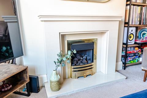 5 Ash Crescent, Leeds, LS6 3LE