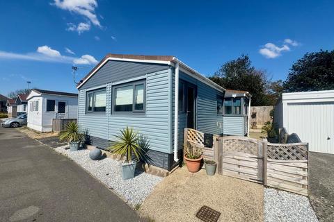2 bedroom park home for sale, Lyndhurst Road, Christchurch BH23
