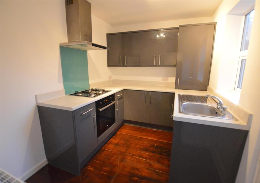 144 Richardson Street Kitchen.jpg