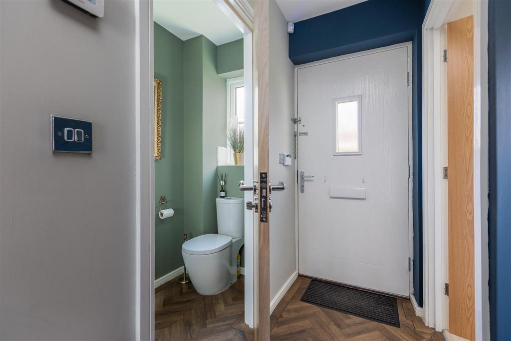 Ploughlands Grove 4 Hallway-2.jpg