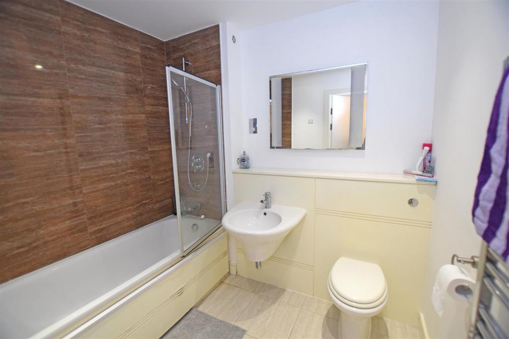 Bathroom.jpg