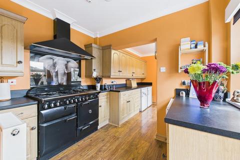 13 Tweenbrook Avenue, Gloucester, GL1 5JY