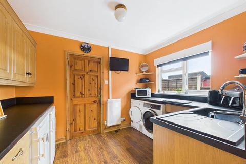 13 Tweenbrook Avenue, Gloucester, GL1 5JY