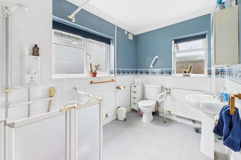 13 Tweenbrook Avenue, Gloucester, GL1 5JY